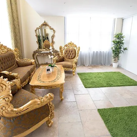 Chateau Rieutort Tatil Evi
